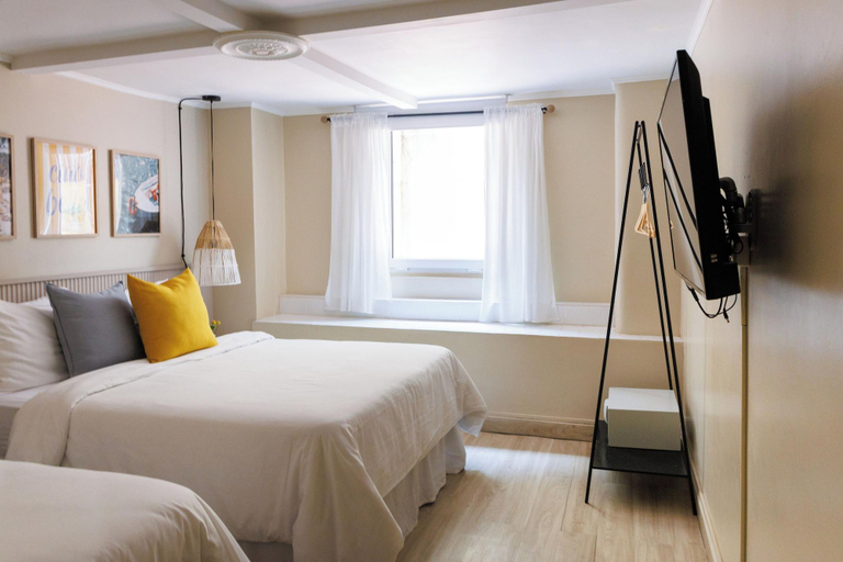 Room 4, Magnolia Inn, Panamá
