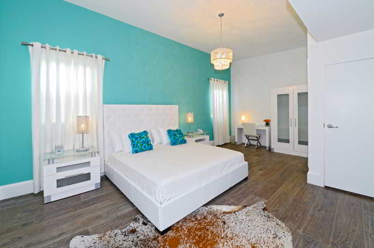Room 5, Ithaca of South Beach, Miami-Dade