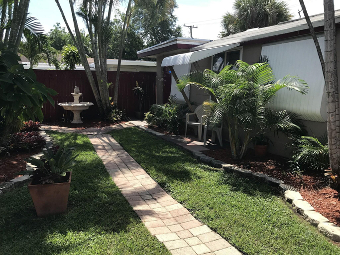 General view 3, Inn Leather Guest House - Male Only LGBT, Broward
