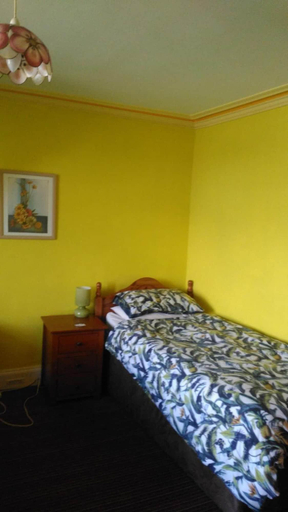 Room 2, Granville guest house, Aberdeen