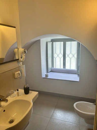 Room 3, Le Tre Sorelle, Bari