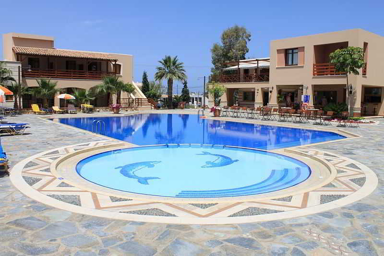 Bar 5, Omega Platanias Hotel Village, Crete