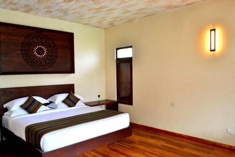 Bedroom 2, Guru Beach Resort, Tangalle
