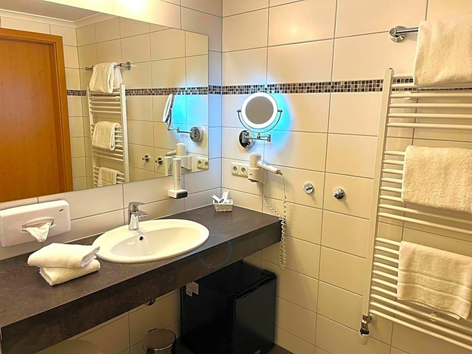 Bathroom 4, Post, Lindau (Bodensee)
