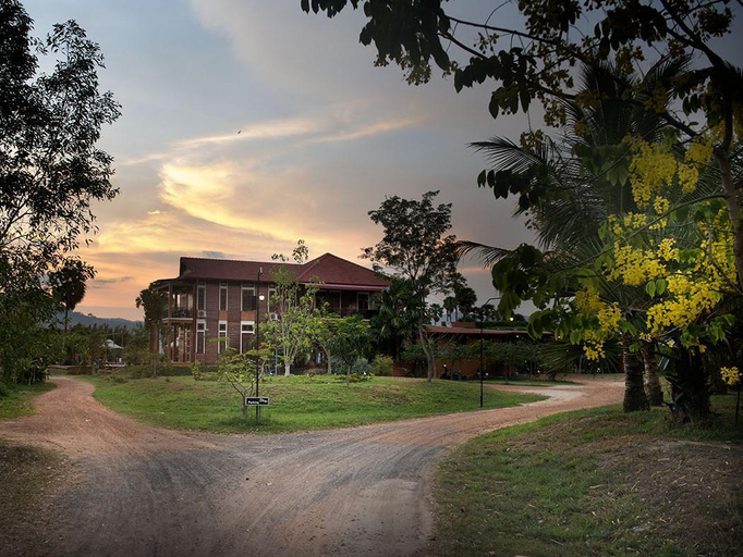 General view 3, Villa Vedici, Kampot