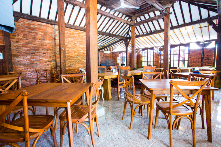 Food & Drinks 4, Spot On 2761 Pondok Kartini, Jepara
