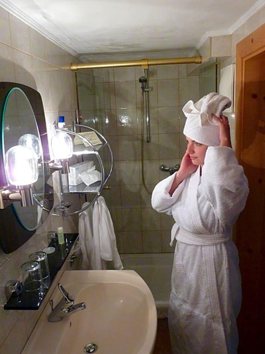 Bathroom 4, Gasthof Islitzer, Lienz