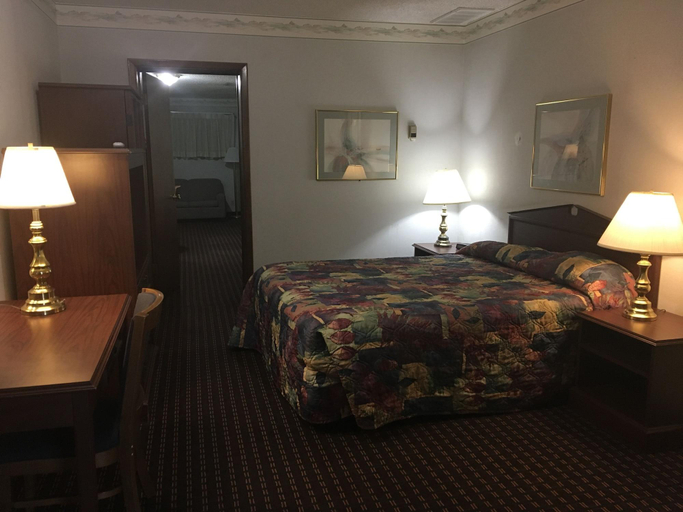 Bedroom 3, Budget Host Lafonda Motel, Seward
