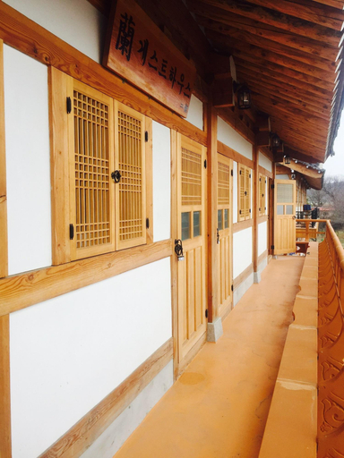 Public Area, Gyeongju Ran Hanok, Gyeongju