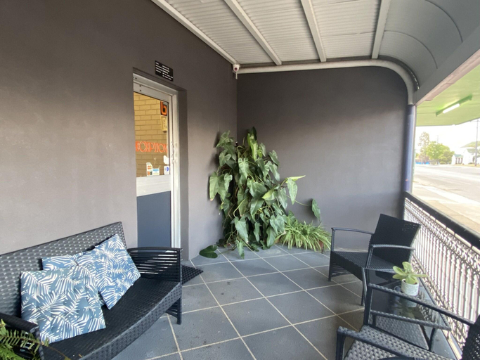 Public Area, Grand Hotel Motel, Belyando