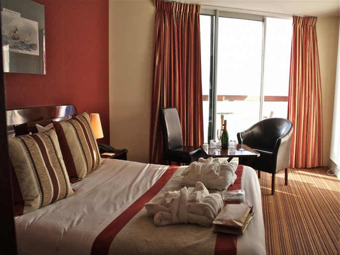Bedroom 3, Les Voiles, Seine-Maritime
