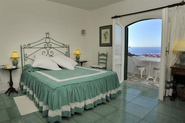 Bedroom, Punta Rossa, Latina