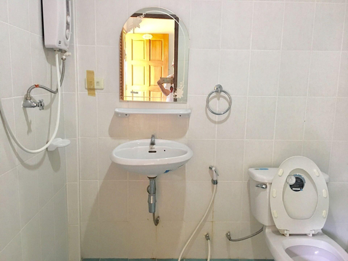 Bathroom 4, Huainamrin Resort Maehongson The Creek, Muang Mae Hong Son