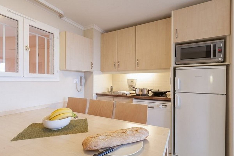 Room 2, Residence L'Anse de Pramousquier, Var