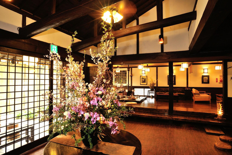 Public Area, Yufu Ryochiku, Yufu