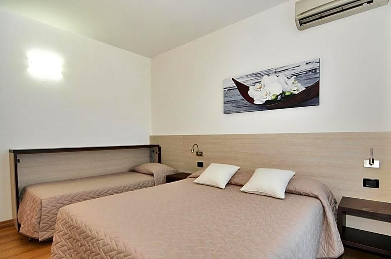 Bedroom 3, Hotel Levante, Venezia