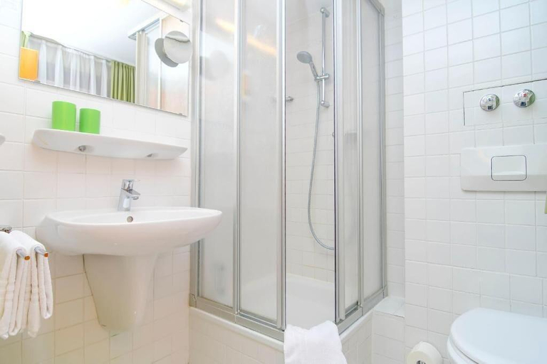 Bathroom, Gästehaus Engelgasse, Erlangen-Höchstadt