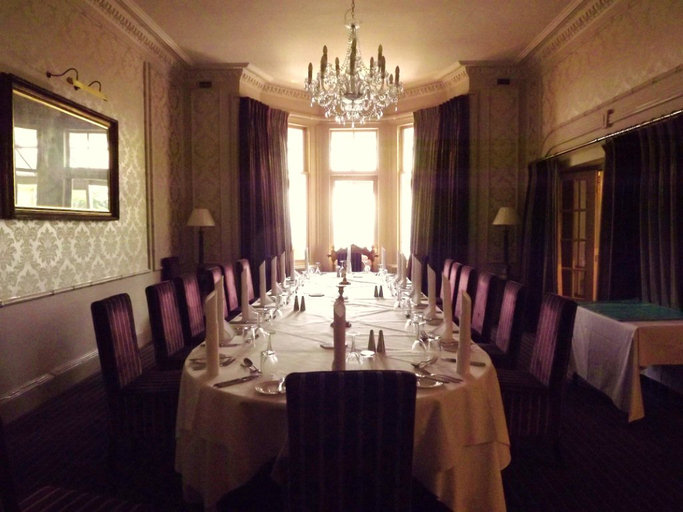 Food & Drinks 5, Old Manor Hotel, Fife