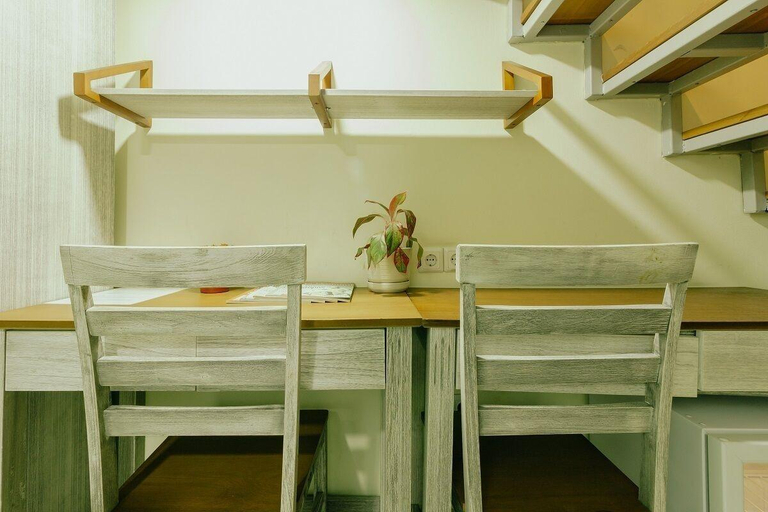 Room 2, Urbanest Inn House Slipi, West Jakarta