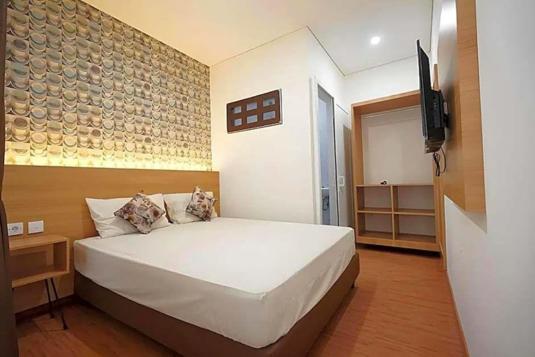 Room 3, Senayan Suites, Jakarta Selatan
