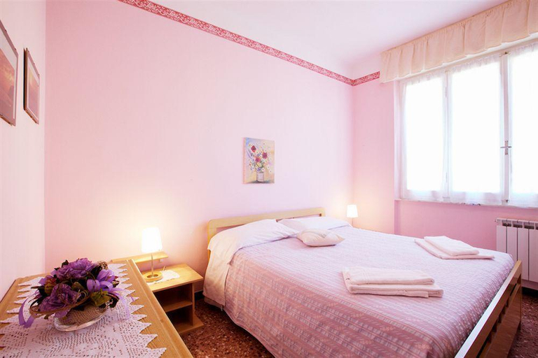 Bedroom 4, B&B La Perla Blu, La Spezia