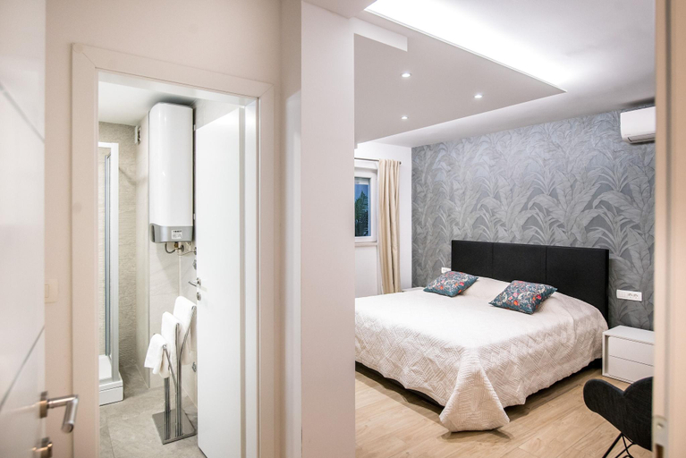 Bedroom 2, Dubrovnik Spectrum Rooms, Dubrovnik