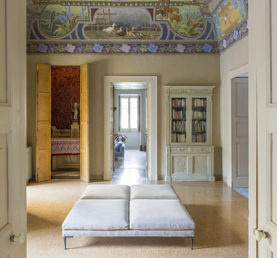 Lobby 4, Palazzo Daniele, Lecce