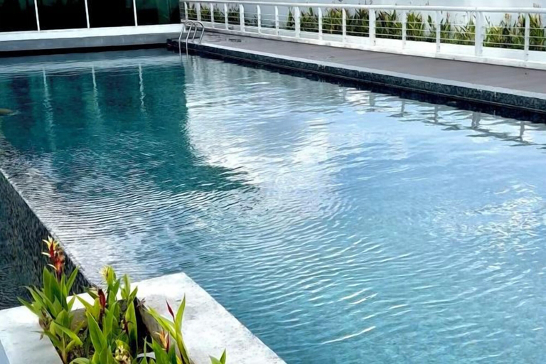 2, Maritime Seaview Comfy Suite in Penang with TVbox.Pool.Wifi, Pulau Penang