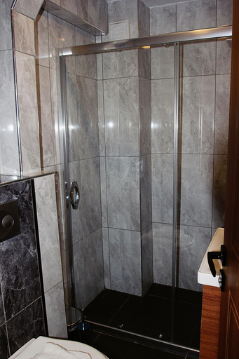 Bathroom 5, Green Palmiye Hotel, Avcılar