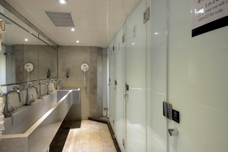 Bathroom 5, Work Inn 101, Taipei City