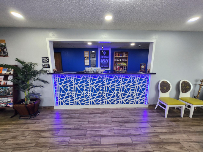Public Area 3, Express Inn Parsons, Labette