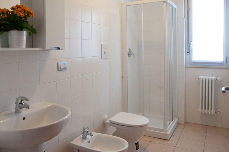 Bathroom 4, Housing32 Apartments, Milano