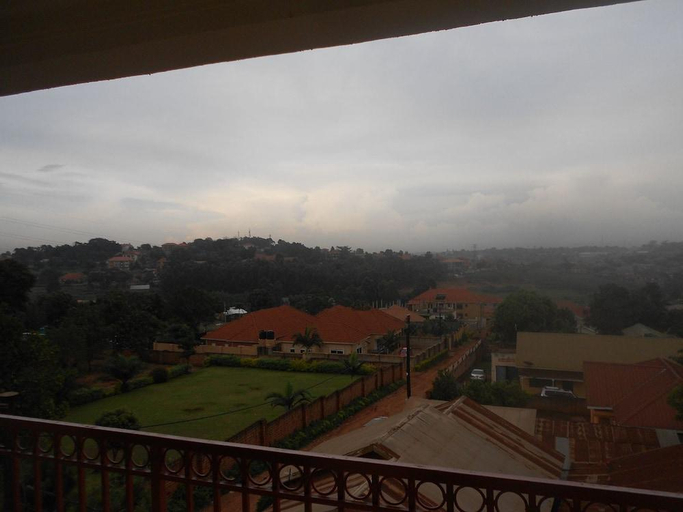 Others 5, Kadz Hotel, Jinja