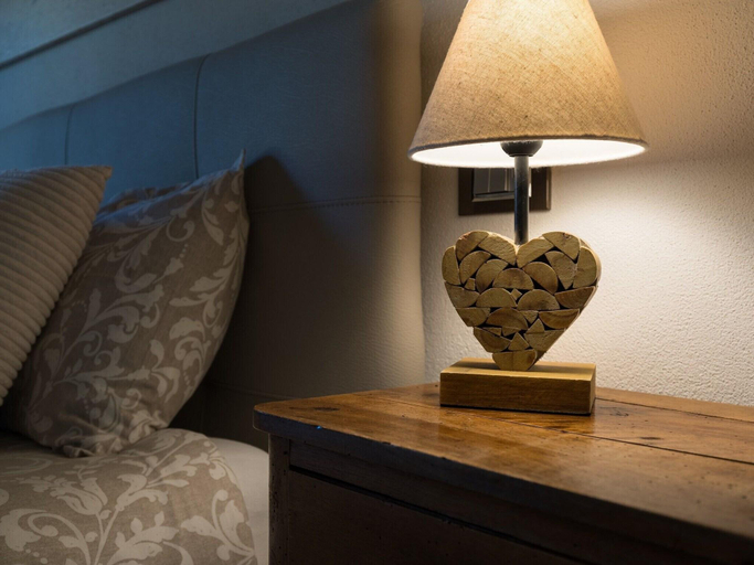 Bedroom 4, Vista Lago, Brescia