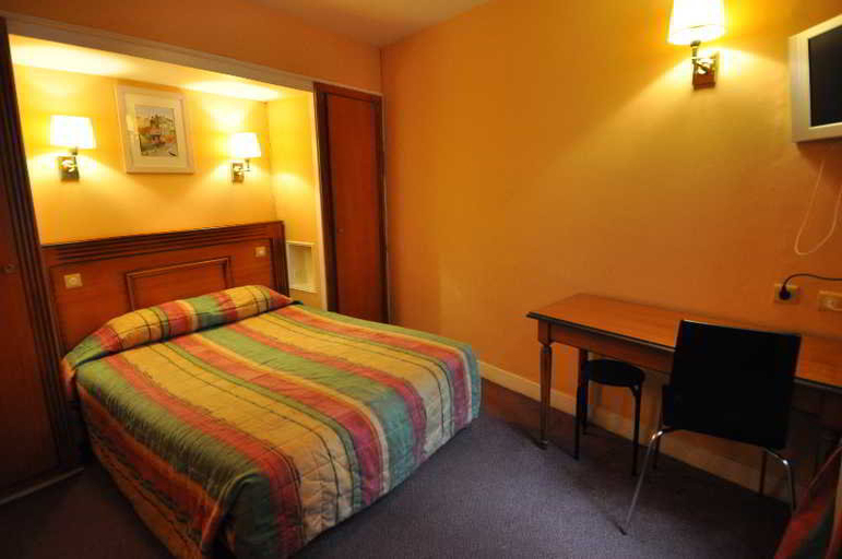 Bedroom 5, Pavillon de Montmartre, Paris