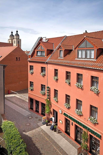 Exterior & Views 1, Hotel-Pension Am Schwanenteich, Wittenberg