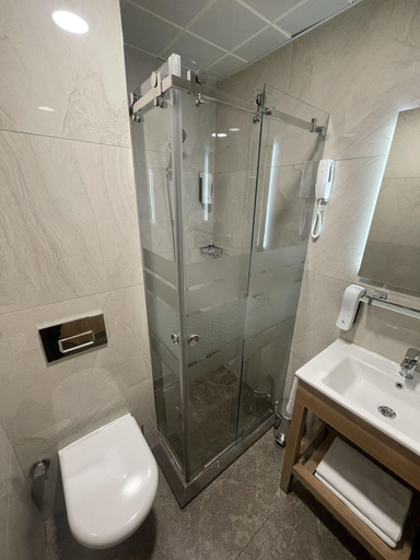 Bathroom 5, Radar Otel, Bahçelievler