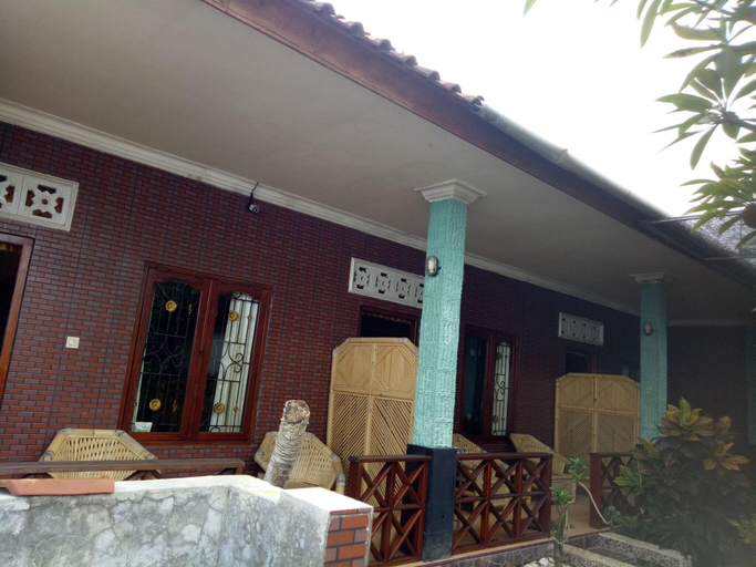 Terrace 3, Krisna Bungalows and Restaurant, Lombok