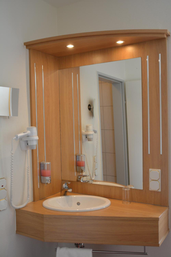 Bathroom 4, Landgasthof Hess, Hersfeld-Rotenburg