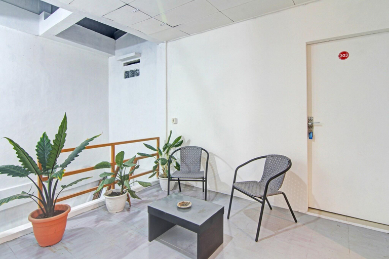 Lobby 5, 90561 Paris Street Residence Syariah, Padang
