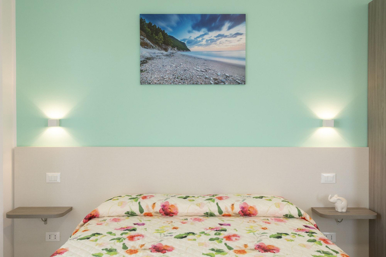 Bedroom 3, Nel Conero affittacamere, Ancona