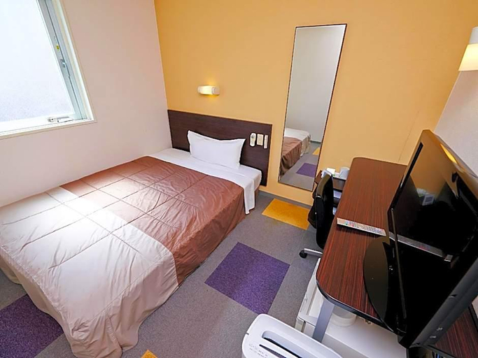 Bedroom 4, Super Hotel Shin Yokohama, Yokohama