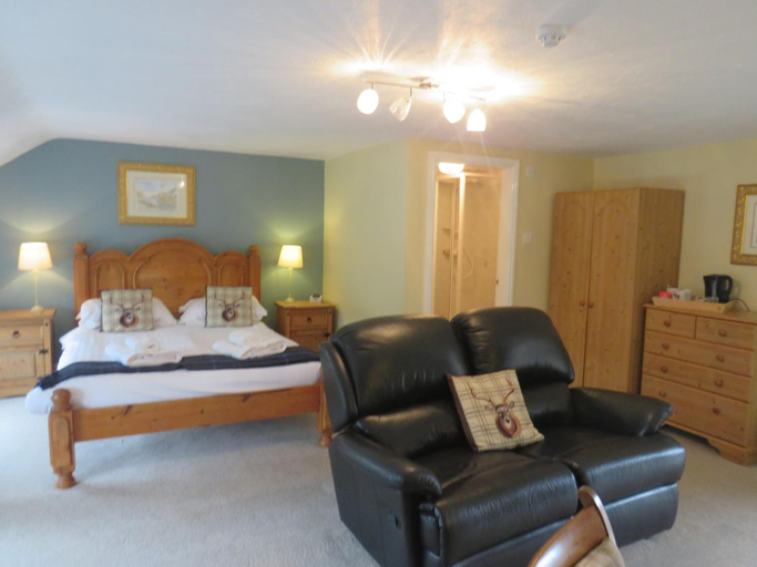 General view 5, Ganton Greyhound Inn, North Yorkshire