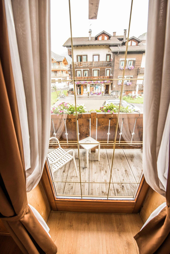 Bedroom 3, Hotel Angelica, Sondrio