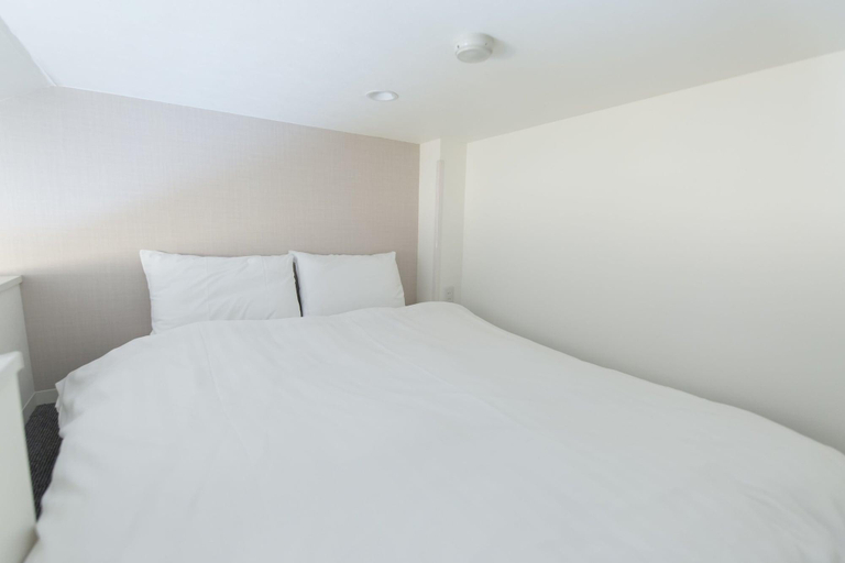 Bedroom 4, GLOU Higashi Shinjuku, Shinjuku
