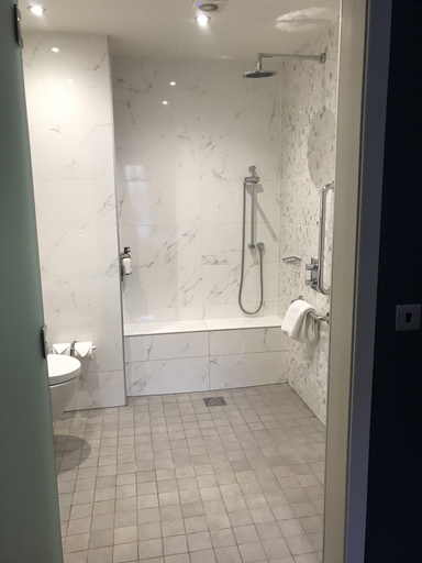Bathroom 5, San Pietro Restaurant with Rooms, North Lincolnshire