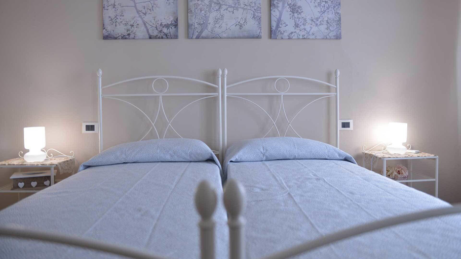 Bedroom 4, La Locanda Francigena, Lucca