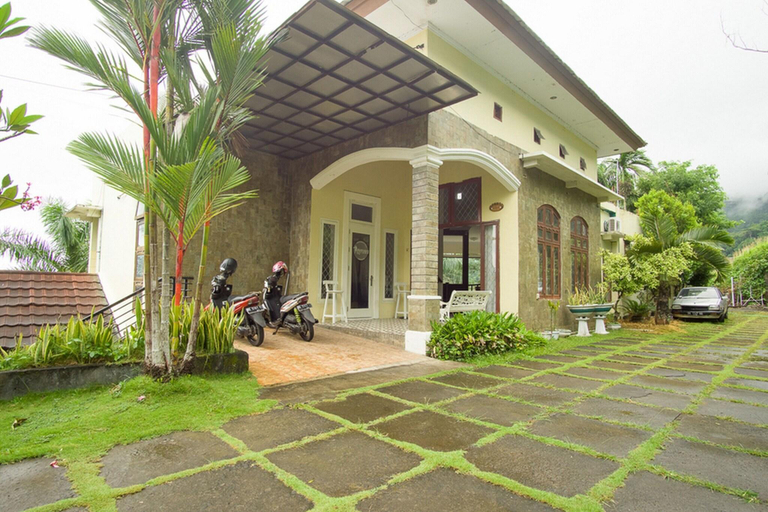 General view 3, Formerly Reddoorz Syariah Near Ngade Lake, Ternate