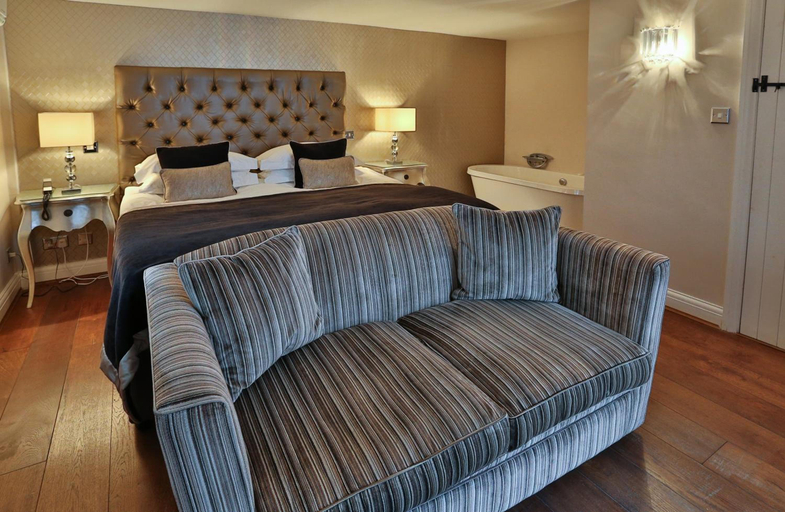 Bedroom 3, Karma Sanctum On The Green Hotel, Windsor and Maidenhead