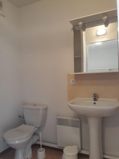 Bathroom 5, Résidence Les Alcyons, Gironde